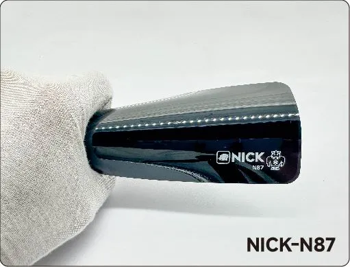 Schlankes, glänzendes Schwarz PPF